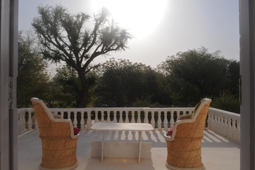 Savista Retreat Hotel Jaipur Room photo